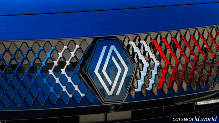El SUV presidencial de Francia parece un crossover normal hasta que ves qué hay en el interior | Carscoops